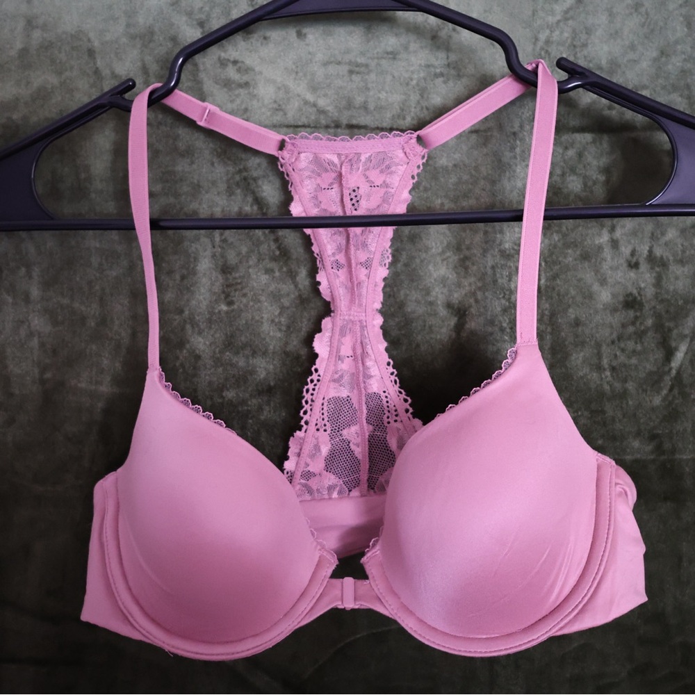 Body by Victoria
Lightly Lined Lace Racerback Demi Bra 32C